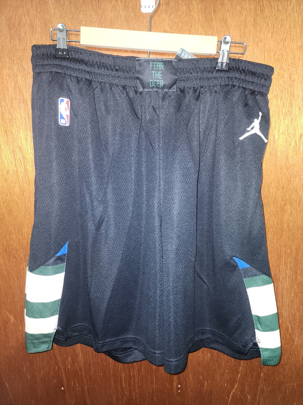 Jordan Nike Milwaukee Bucks Black Swingman Shorts Size 46 2xl XXL 2x  NWT RARE